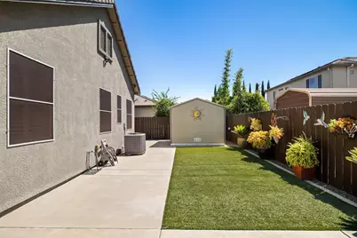 1018 Glen Abbey Drive, Manteca, CA 95336 - Photo 47