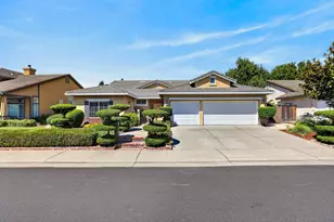 3729 Lake Terrace Dr, Elk Grove, CA 95758 - Photo 3