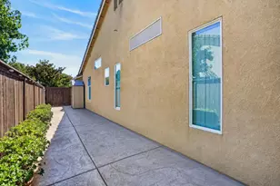3729 Lake Terrace Dr, Elk Grove, CA 95758 - Photo 49