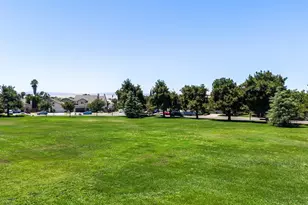 1915 Maplegrove Ln, Tracy, CA 95376 - Photo 45