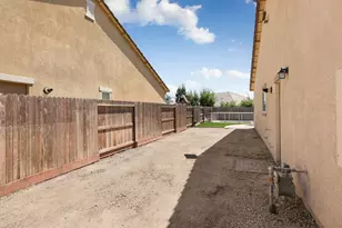 428 Pendragon, Manteca, CA 95337 - Photo 47