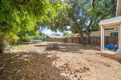 3824 25th Avenue, Sacramento, CA 95820 - Photo 17
