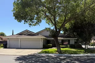 575 Amberina Dr, Patterson, CA 95363 - Photo 1