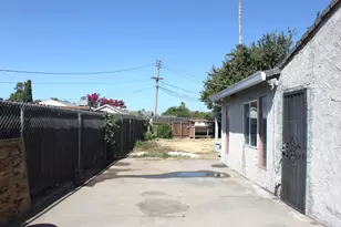 6720 Sun River Dr, Sacramento, CA 95828 - Photo 27