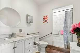 619 W F St, Oakdale, CA 95361 - Photo 11