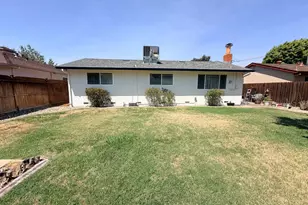 9313 Emily St, Elk Grove, CA 95624 - Photo 9