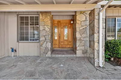 8439 Loire Court, Stockton, CA 95209 - Photo 3