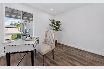 8439 Loire Court, Stockton, CA 95209 - Photo 23