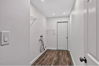 8439 Loire Court, Stockton, CA 95209 - Photo 27