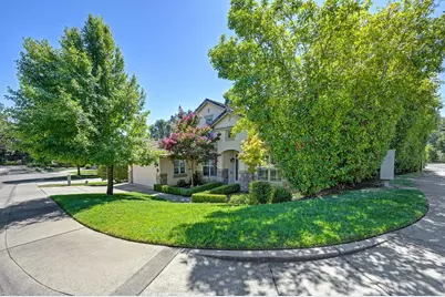 5825 Oak Place Court, Fair Oaks, CA 95628 - Photo 3
