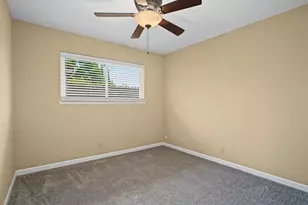 8908 Twin Falls Dr, Sacramento, CA 95826 - Photo 25