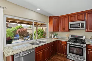 8908 Twin Falls Dr, Sacramento, CA 95826 - Photo 11