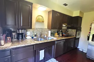 836 Bell Air Dr, Sacramento, CA 95822 - Photo 9