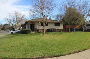 836 Bell Air Dr, Sacramento, CA 95822 - Photo 5
