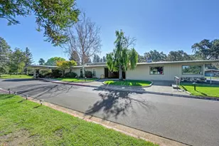 2 Country Club Dr, El Macero, CA 95618 - Photo 31