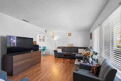 7706 La Mancha Way, Sacramento, CA 95823 - Photo 5