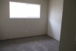 8512 Acapulco Way, Stockton, CA 95210 - Photo 5