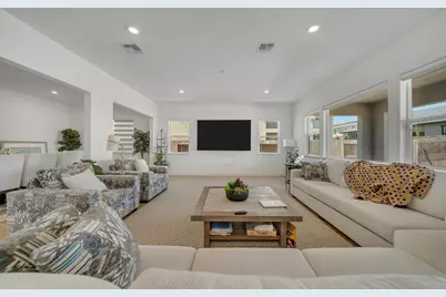 1056 Elite Street, Roseville, CA 95747 - Photo 19