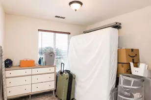 7505 Splendid Way, Elk Grove, CA 95758 - Photo 9
