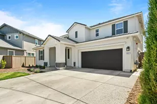 8021 Gwinn Cir, Elk Grove, CA 95757 - Photo 5