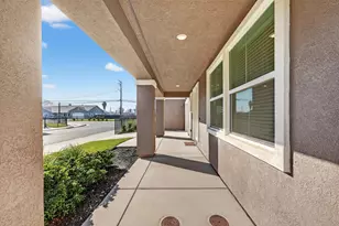 6 Aurum Park Ct, Sacramento, CA 95838 - Photo 37