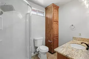 3912 Henderson Way, Carmichael, CA 95608 - Photo 29