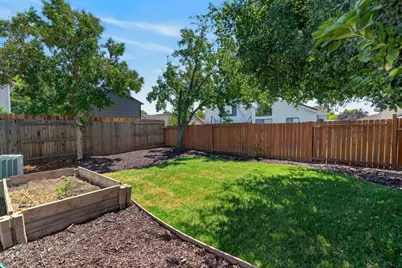 9024 Beryl Creek Way, Elk Grove, CA 95758 - Photo 35