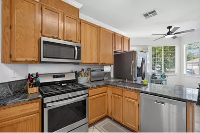 9024 Beryl Creek Way, Elk Grove, CA 95758 - Photo 19