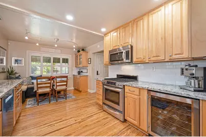 1725 50th Street, Sacramento, CA 95819 - Photo 17