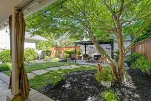 1725 50th St, Sacramento, CA 95819 - Photo 49