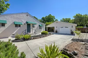 1725 50th St, Sacramento, CA 95819 - Photo 39
