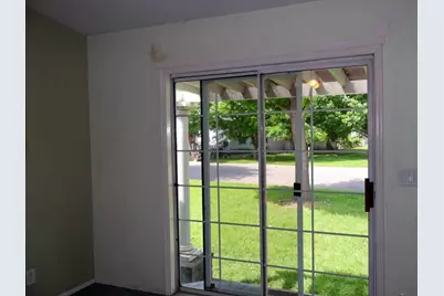 8 Silverwood Court, Lodi, CA 95242 - Photo 15