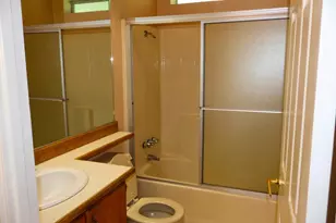 8 Silverwood Ct, Lodi, CA 95242 - Photo 23