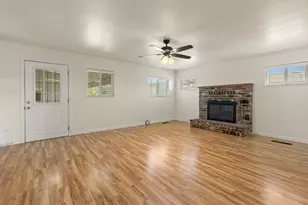 983 Fairview Dr, Gridley, CA 95948 - Photo 3