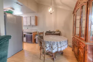 5621 Revelstok Dr, Sacramento, CA 95842 - Photo 9