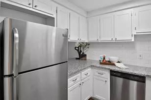 7445 Auburn Oaks Ct, Citrus Heights, CA 95621 - Photo 11
