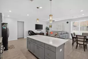 8138 Scrimshaw Wy, Sacramento, CA 95829 - Photo 17