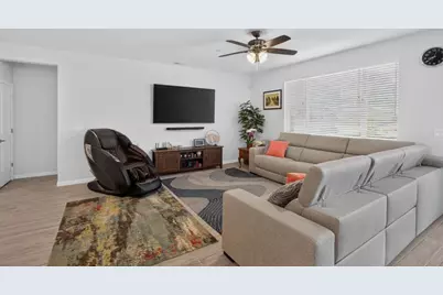 8138 Scrimshaw Way, Sacramento, CA 95829 - Photo 7
