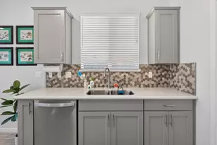 8138 Scrimshaw Wy, Sacramento, CA 95829 - Photo 19