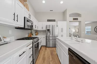 331 Bombay Circle, Sacramento, CA 95835 - Photo 5