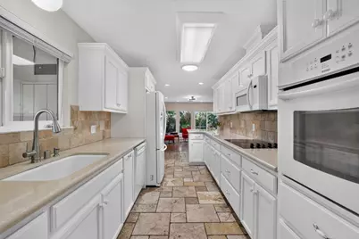 3931 Aberdeen Way, Sacramento, CA 95821 - Photo 19