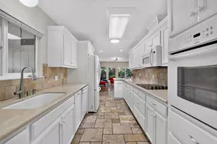 3931 Aberdeen Way, Sacramento, CA 95821 - Photo 19