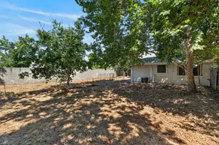 7711 Lakewood Park Dr, Sacramento, CA 95828 - Photo 35