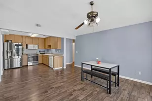 7711 Lakewood Park Dr, Sacramento, CA 95828 - Photo 15