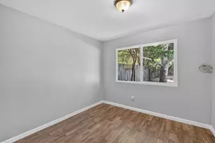 7711 Lakewood Park Dr, Sacramento, CA 95828 - Photo 19