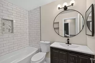 7711 Lakewood Park Dr, Sacramento, CA 95828 - Photo 21
