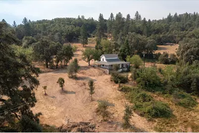 8260 Fairplay Rd, Somerset, CA 95684 - Photo 17
