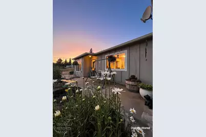 565 Main St, Hornbrook, CA 96044 - Photo 3