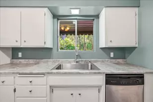 10552 Alta St, Grass Valley, CA 95945 - Photo 11