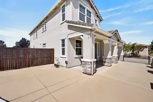 10070 Red Tail Hawk Way, Sacramento, CA 95829 - Photo 7